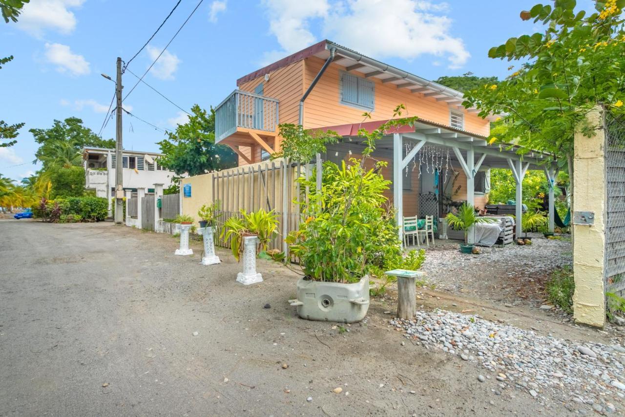 Appartement Charmant Au Carbet Avec Vue Sur La Mer 50 M² Le Carbet Buitenkant foto